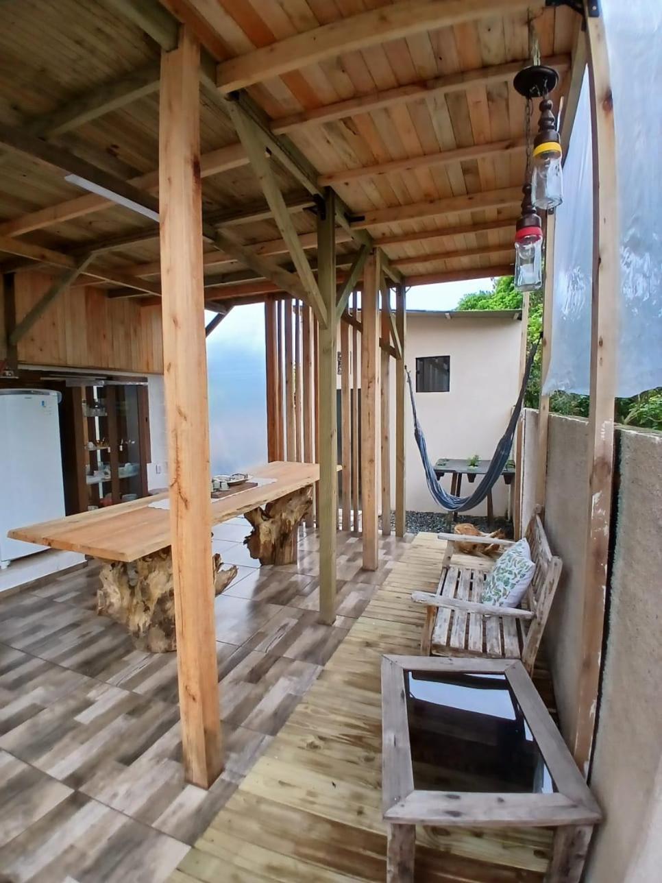 La Casita Casa Familiar Hospedagem E Camping Urbano Навегантіс Екстер'єр фото